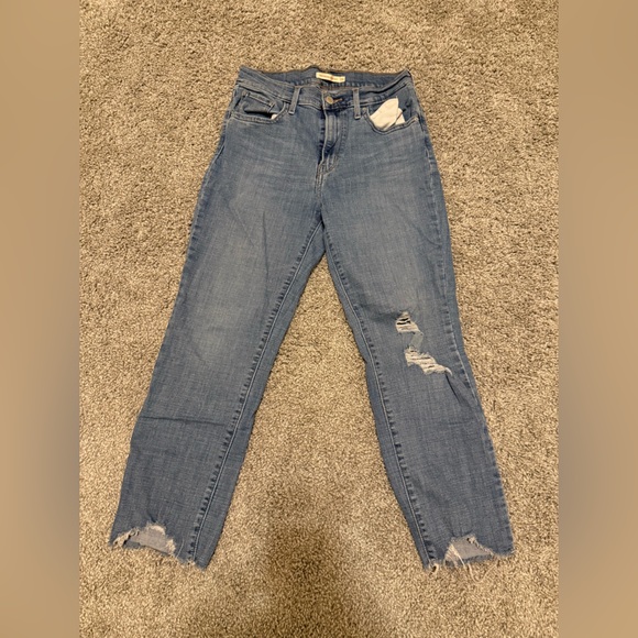 Distressed High Rise Straight Crop Lightwash Levi’s Women’s Size 28 - Picture 1 of 4